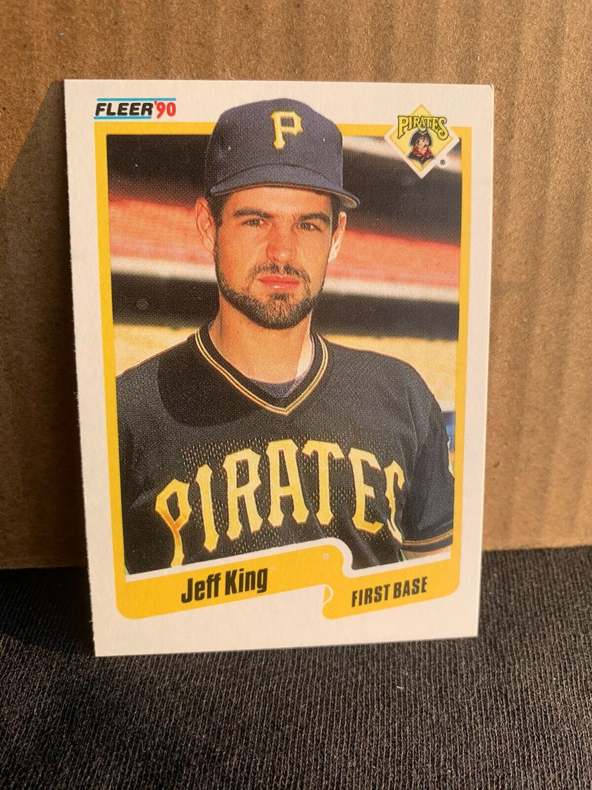 1990 Fleer Baseball Card Pittsburgh Pirates Jeff King
