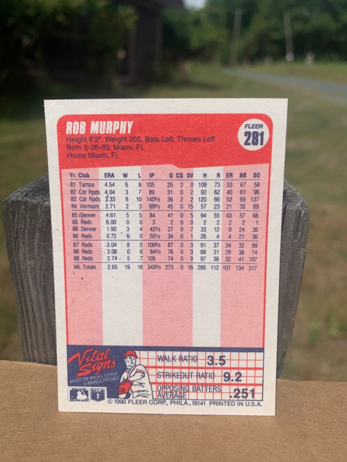 1990 Fleer Baseball Card Boston Red Sox Rob Murphy