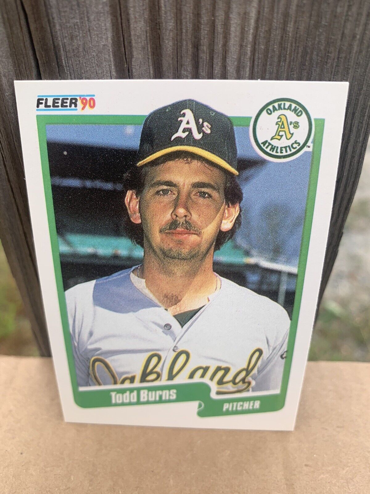 1990 Fleer Baseball Card Oakland Athletics Todd Burns
