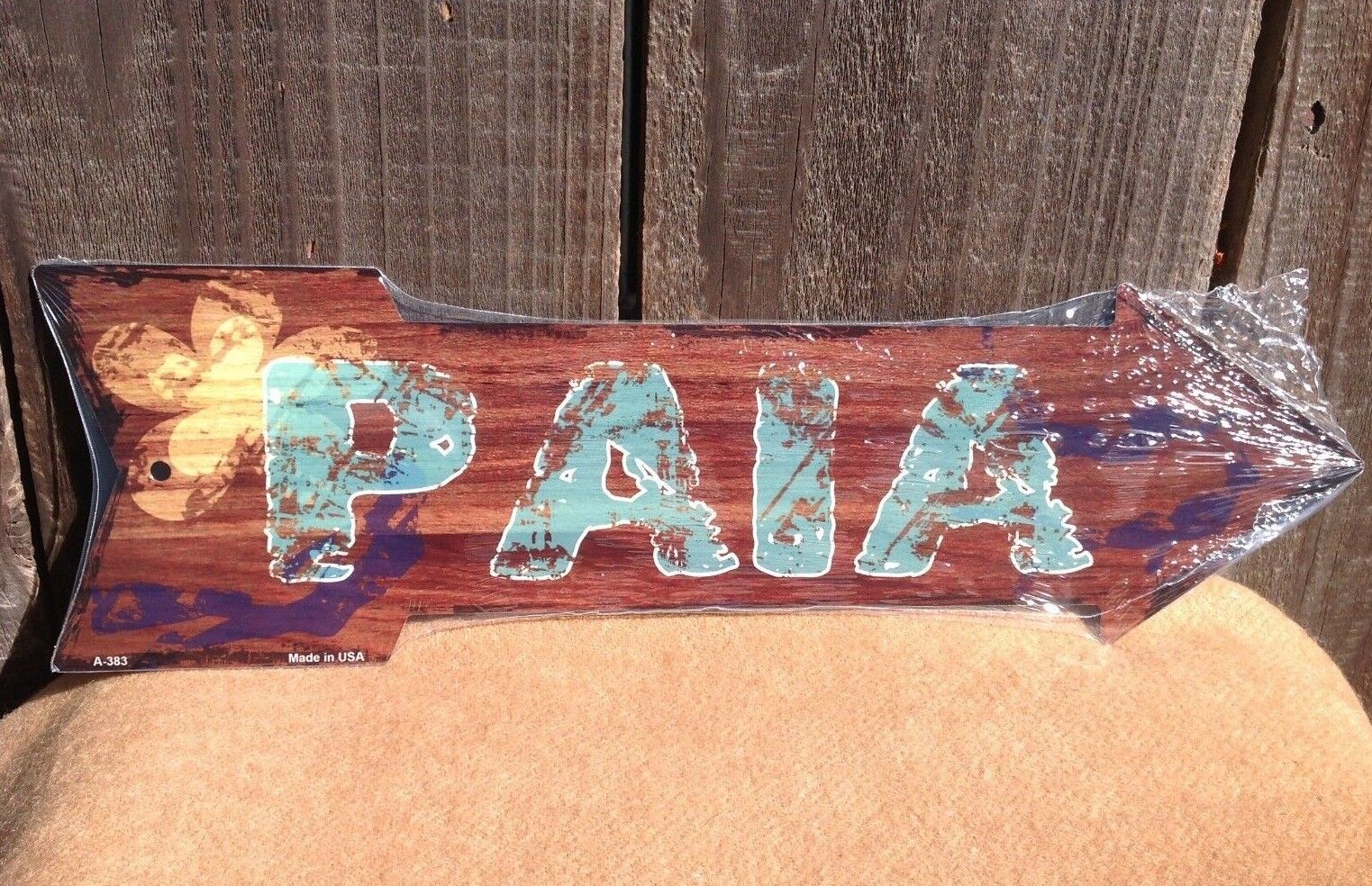 Paia Hawaiian This Way To Arrow Sign Directional Novelty Metal 17" x 5"