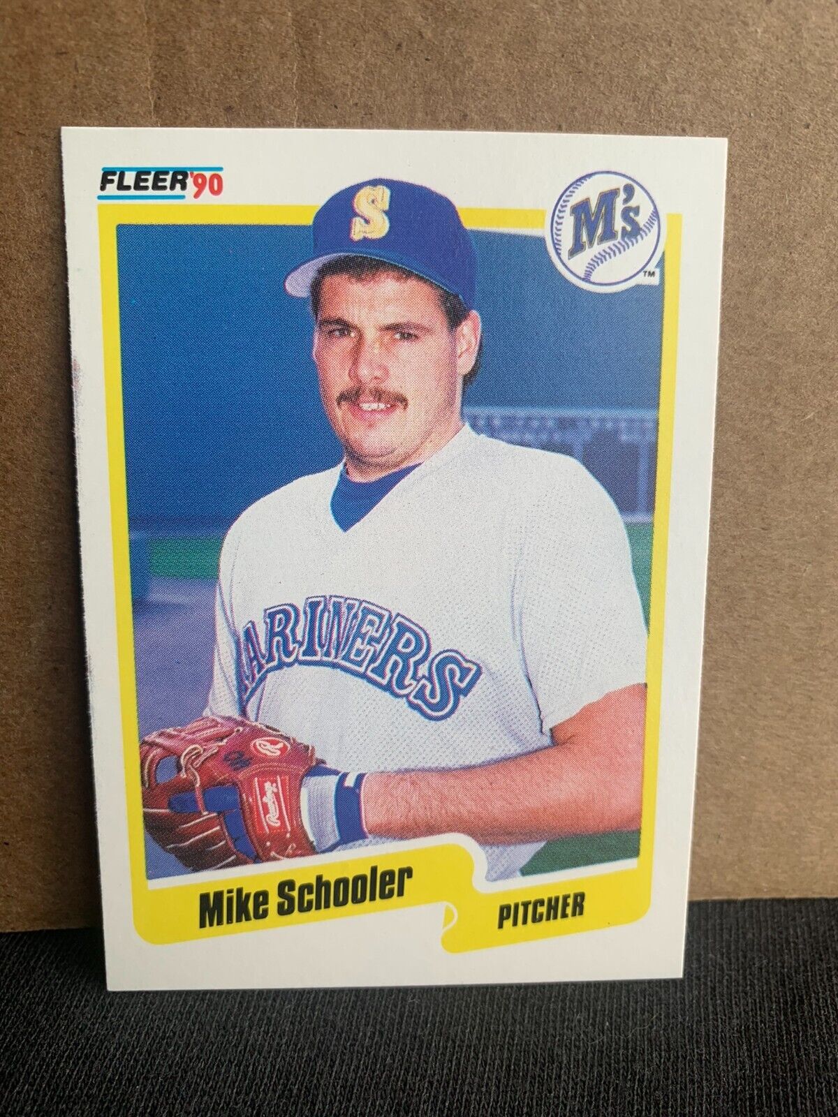 1990 Fleer Baseball Card Seattle Mariners Mike Schooler