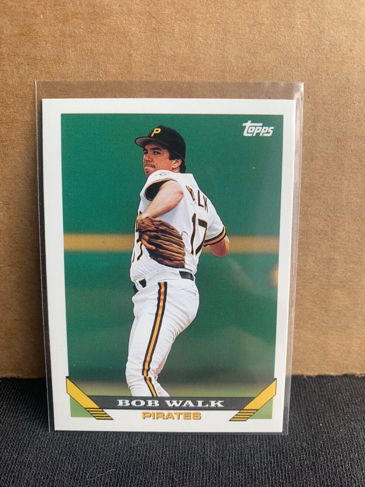 1993 Topps Baseball Card Pittsburgh Pirates Bob Walk