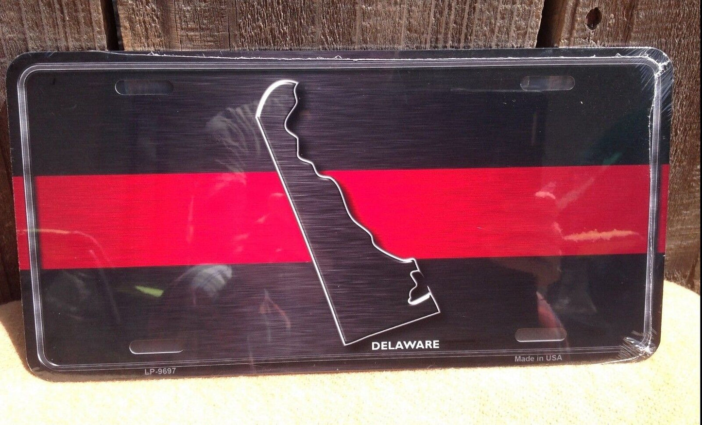 Delaware Thin Red Line Fire Fighter Man Department Novelty License Plate