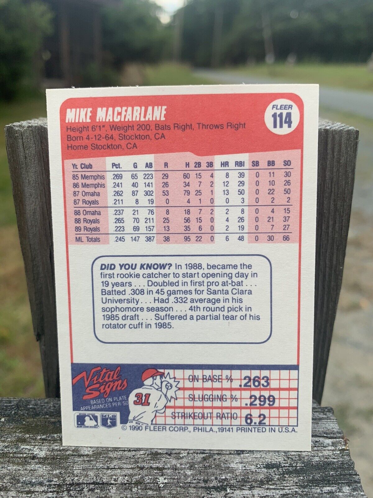 1990 Fleer Baseball Card Kansas City Royals Mike Macfarlane
