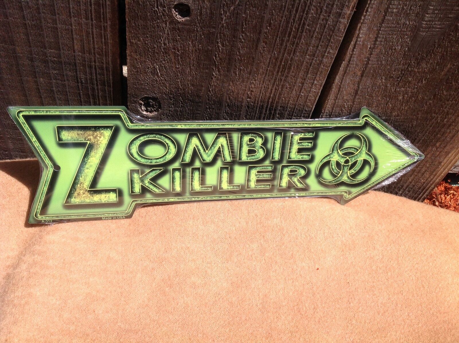 Zombie Killer Green This Way To Arrow Sign Directional Novelty Metal 17" x 5"