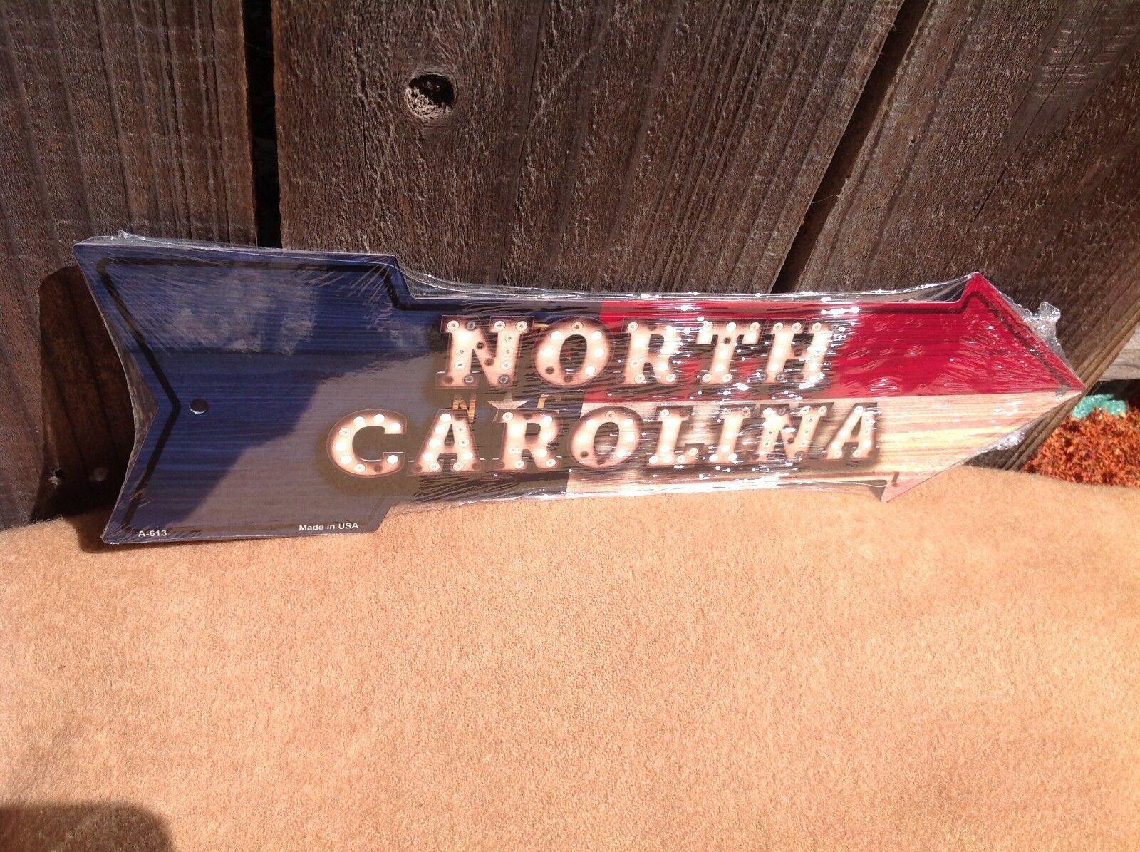 North Carolina State Flag This Way Arrow Sign Directional Novelty Metal 17" x 5"