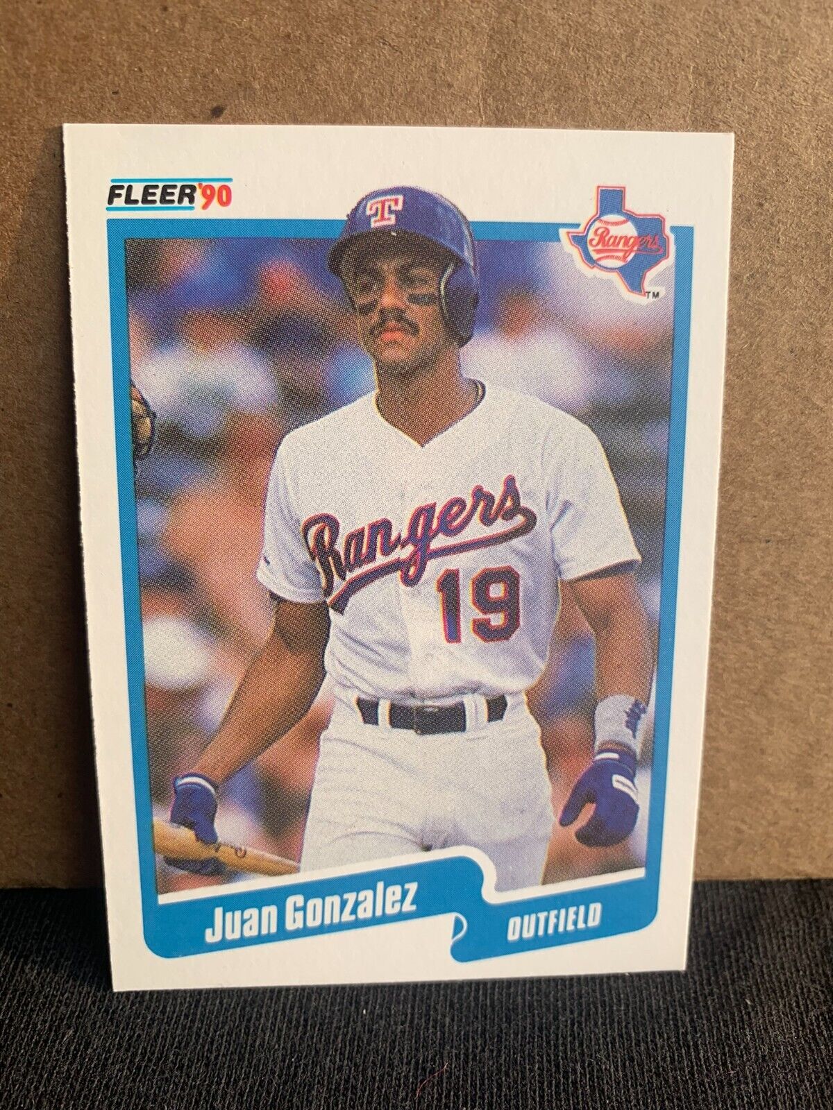 1990 Fleer Baseball Card Texas Rangers Juan Gonzalez