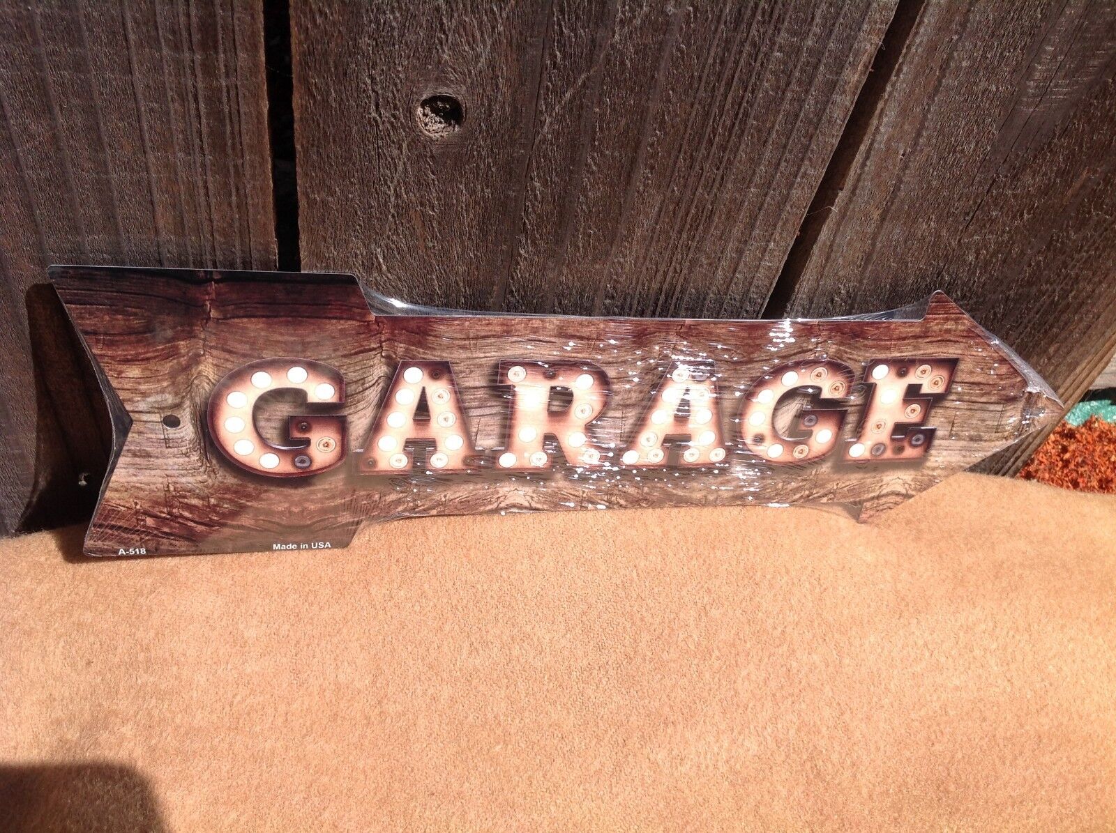 Garage This Way To Arrow Sign Directional Novelty Metal 17" x 5"